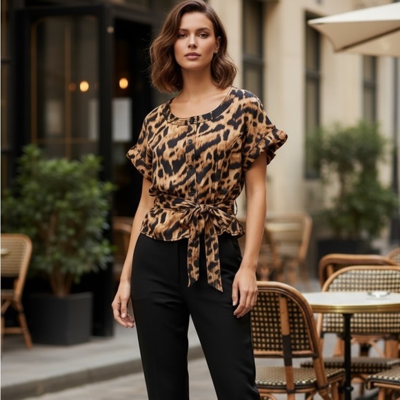 Jones New York Tops - Jones New York Cheetah Womens XL Short Sleeve blouse Belt Chic Elegant Feminine